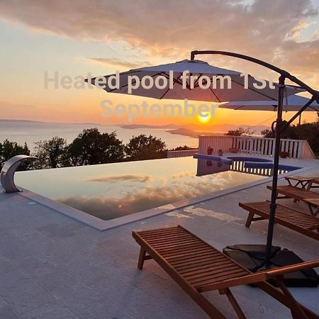 Sea View Luxury Apart Hotel Villa Conte With Swiming Pool And Romantic Spa Podstrana Luaran gambar