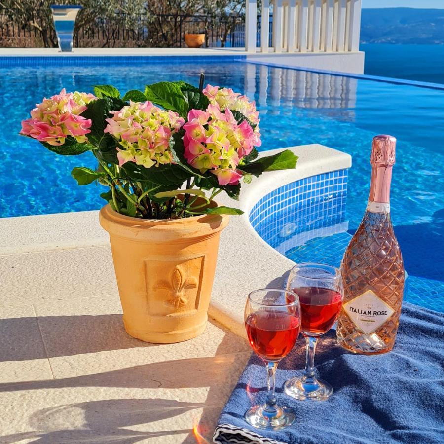 Sea View Luxury Apart Hotel Villa Conte With Swiming Pool And Romantic Spa Podstrana Luaran gambar
