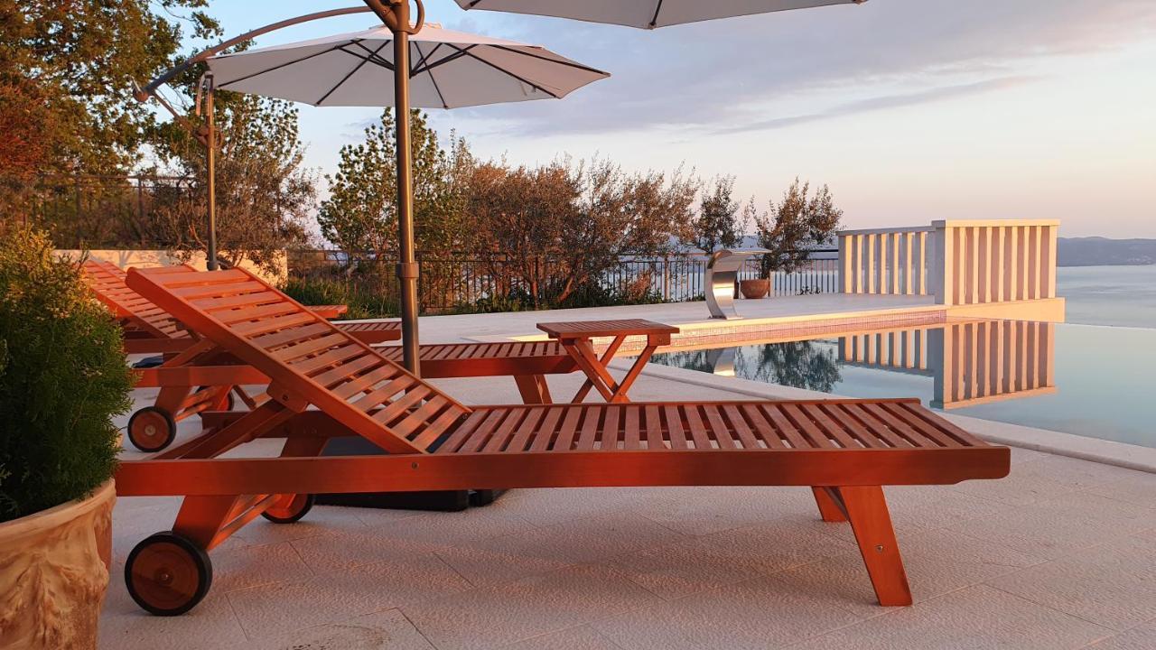 Sea View Luxury Apart Hotel Villa Conte With Swiming Pool And Romantic Spa Podstrana Luaran gambar