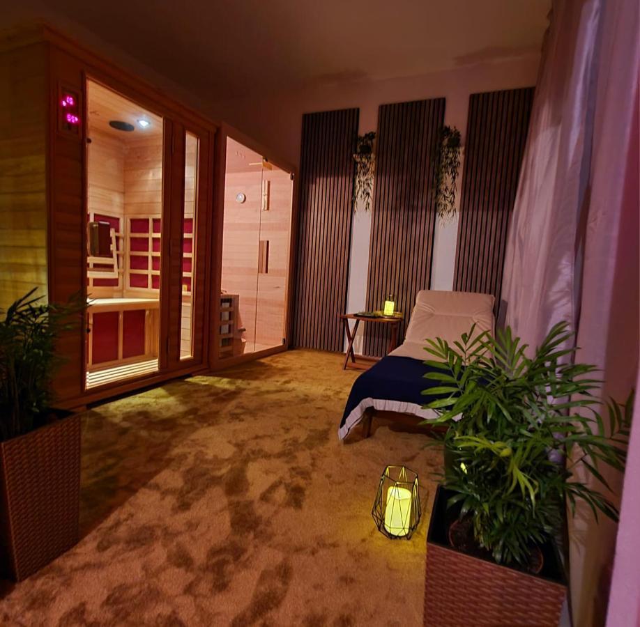 Sea View Luxury Apart Hotel Villa Conte With Swiming Pool And Romantic Spa Podstrana Luaran gambar
