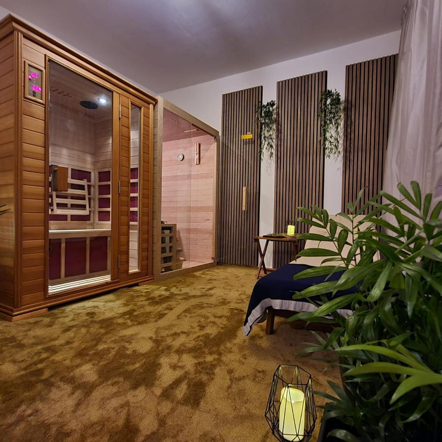 Sea View Luxury Apart Hotel Villa Conte With Swiming Pool And Romantic Spa Podstrana Luaran gambar