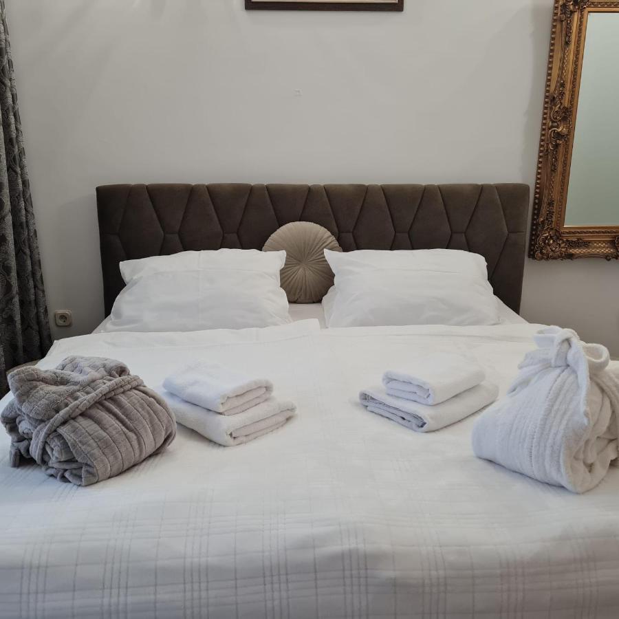 Sea View Luxury Apart Hotel Villa Conte With Swiming Pool And Romantic Spa Podstrana Luaran gambar