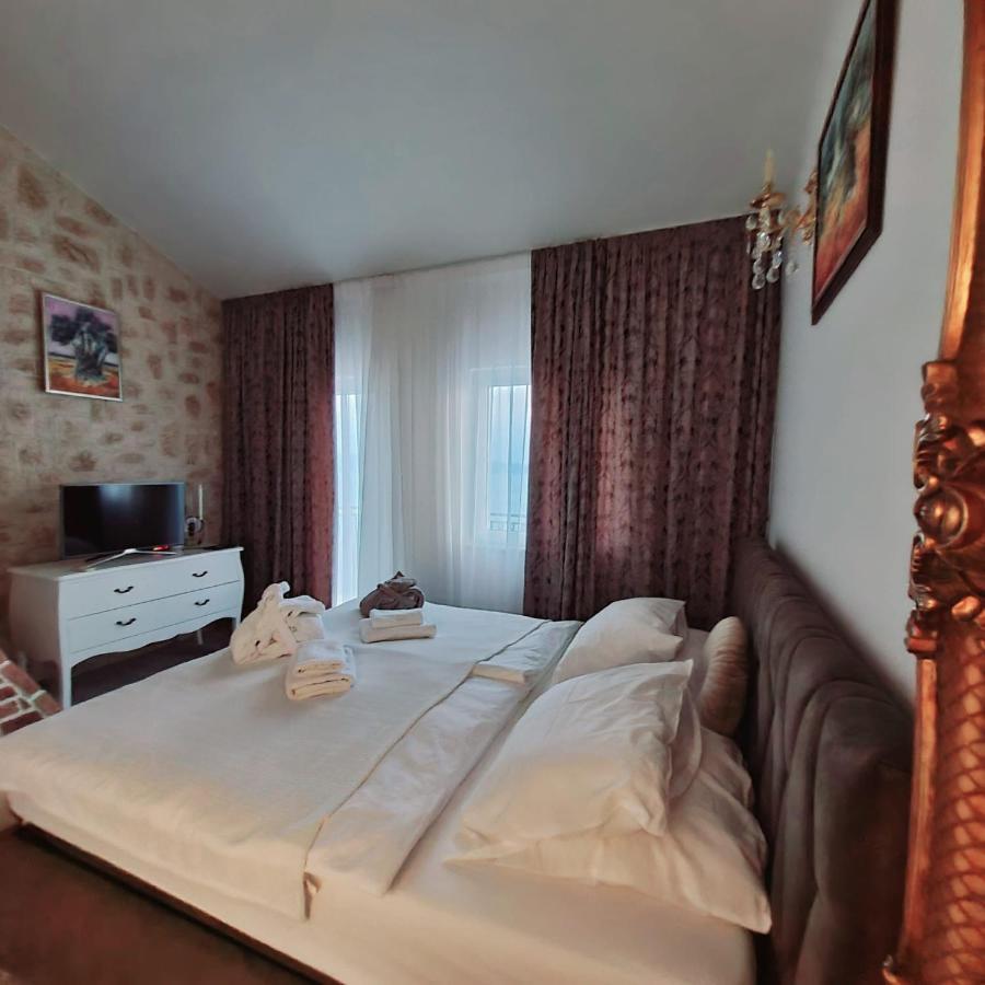 Sea View Luxury Apart Hotel Villa Conte With Swiming Pool And Romantic Spa Podstrana Luaran gambar