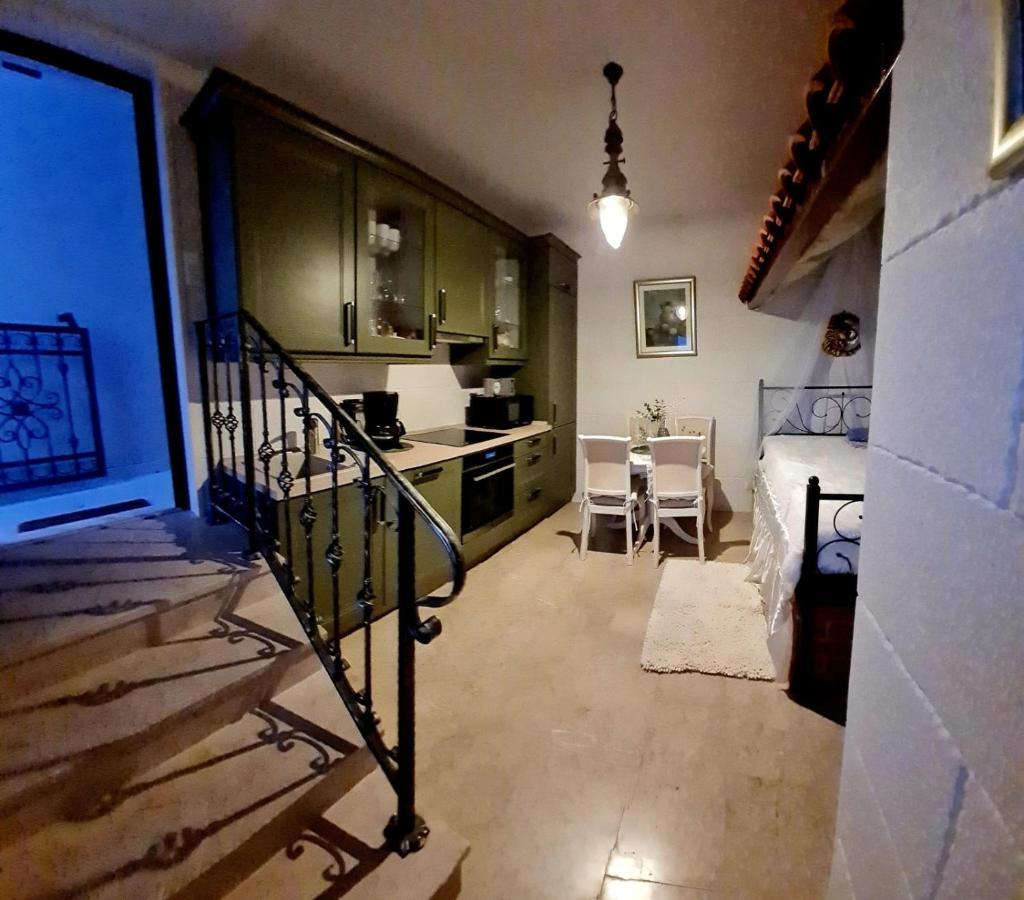Sea View Luxury Apart Hotel Villa Conte With Swiming Pool And Romantic Spa Podstrana Luaran gambar
