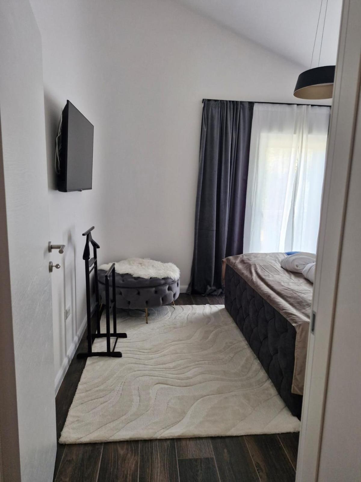 Sea View Luxury Apart Hotel Villa Conte With Swiming Pool And Romantic Spa Podstrana Luaran gambar