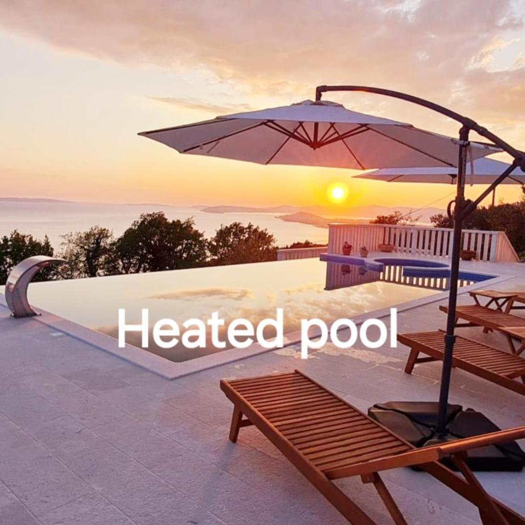 Sea View Luxury Apart Hotel Villa Conte With Swiming Pool And Romantic Spa Podstrana Luaran gambar